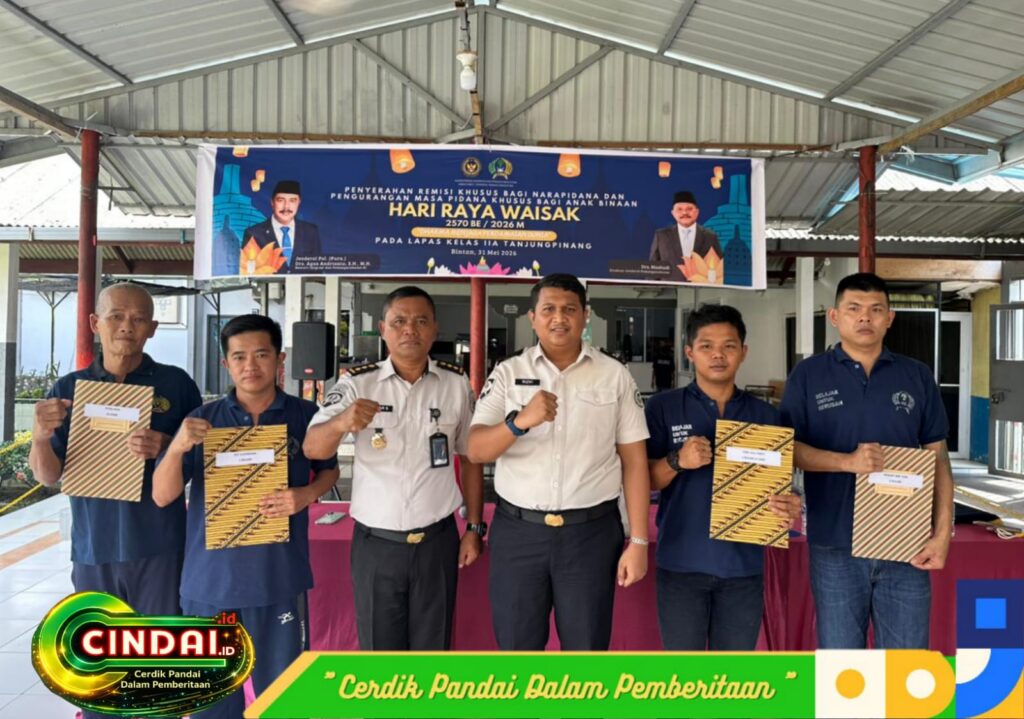 15 Warga Binaan Lapas Tanjungpinang Terima Remisi Khusus Waisak 2570 BE/2026 M