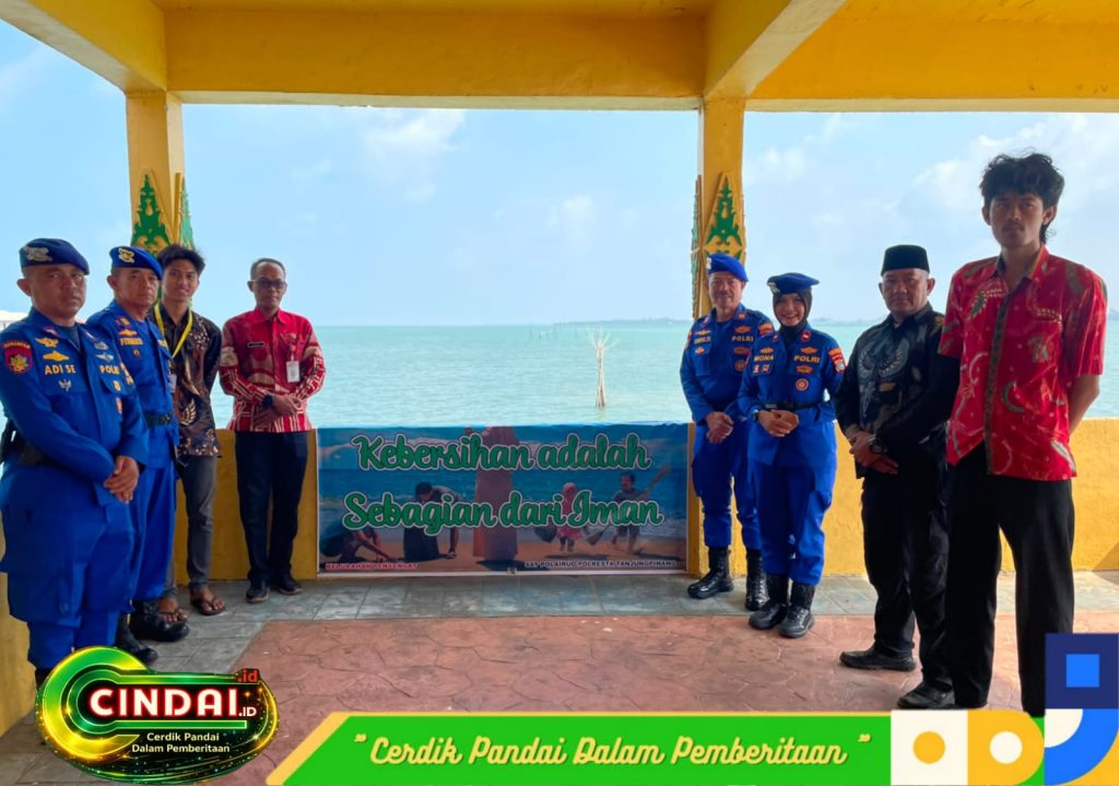 Satpolairud Polresta Tanjungpinang Pasang Spanduk Himbauan Kebersihan dan Ajak Masyarakat Jaga Kelestarian Pulau Penyengat