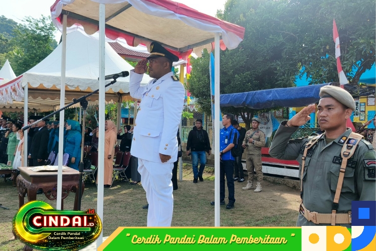 Upacara HUT ke-81 Kemerdekaan RI di Jemaja Berlangsung Khidmat, Camat Mudahir: Jadikan Momentum untuk Memaknai Perjuangan Para Pahlawan