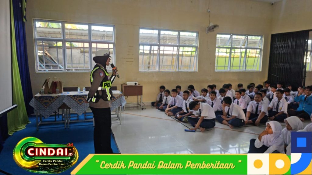 Satlantas Polresta Tanjungpinang Gelar Police Goes to School di SMPN 8 Tanjungpinang